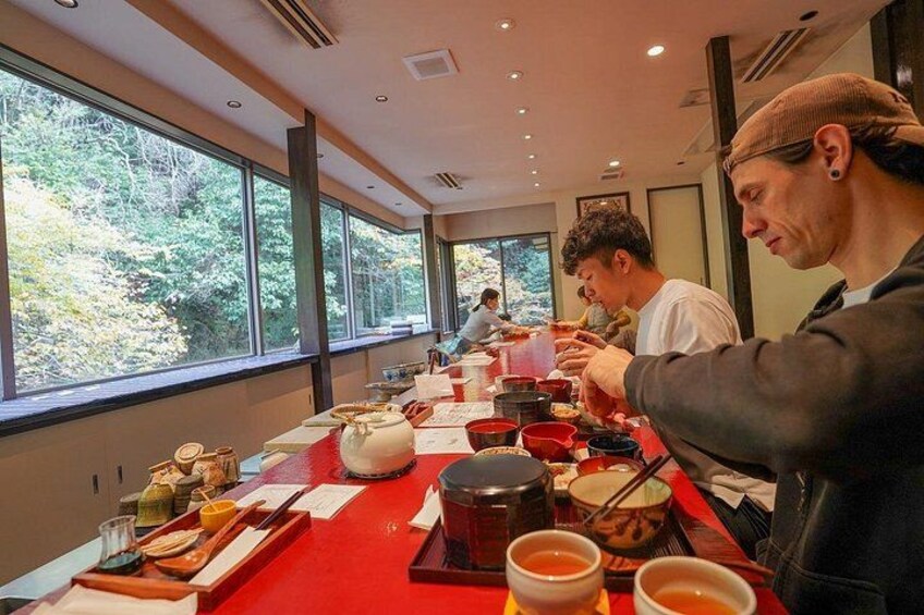 Osaka Early Bird Trail in Katsuo-ji and Minoh Falls 2