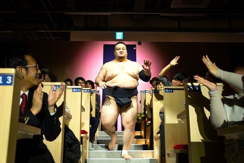 Kyoto Sumo Entertainment Show with Chicken Hot Pot and Geisha 4