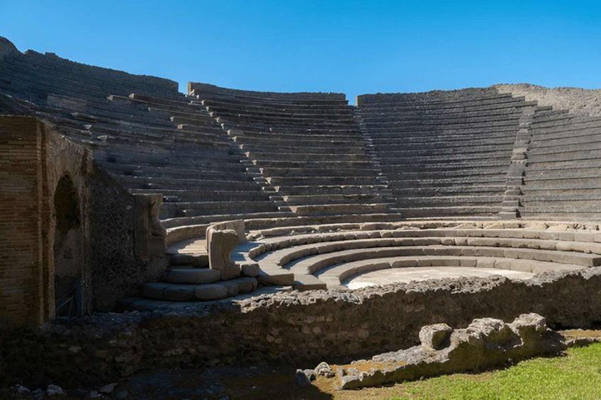 From Salerno: Classic Pompeii Guided Experience 2