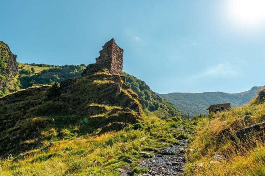 From Tbilisi to Kazbegi Gudauri Group Tour with Flexible RETURN 2
