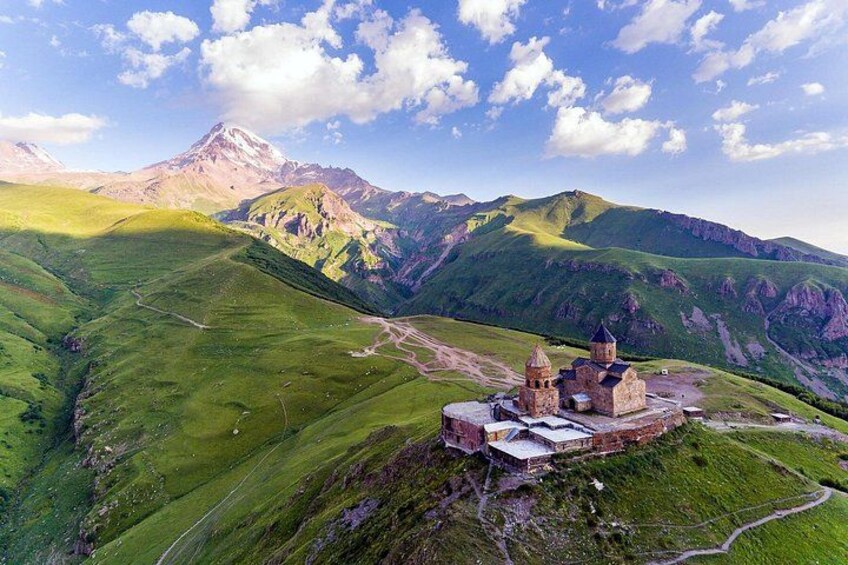 From Tbilisi to Kazbegi Gudauri Group Tour with Flexible RETURN 1