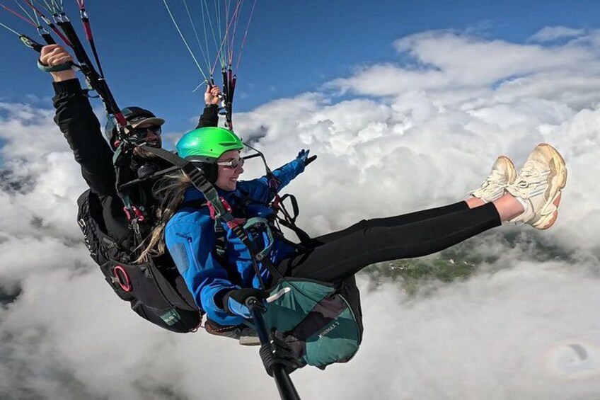 Paragliding from Teide National Park 2200m to Puerto de la Cruz 1