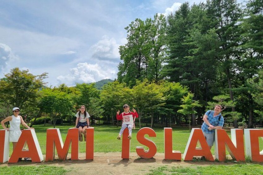 Private Nami Island & Surrounding Attractions Tour 3