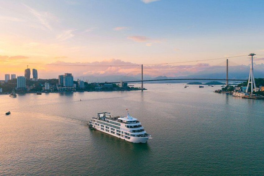 Ambassador Luxury Cruise Halong Bay – Elite Day Cruise Experience 2