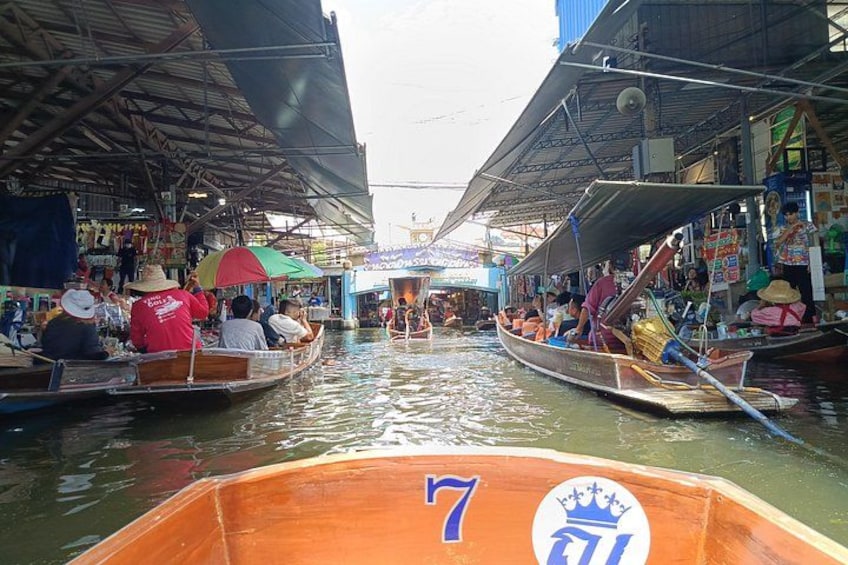 Bangkok Floating Market & Railway Market Tour with Private Car 1