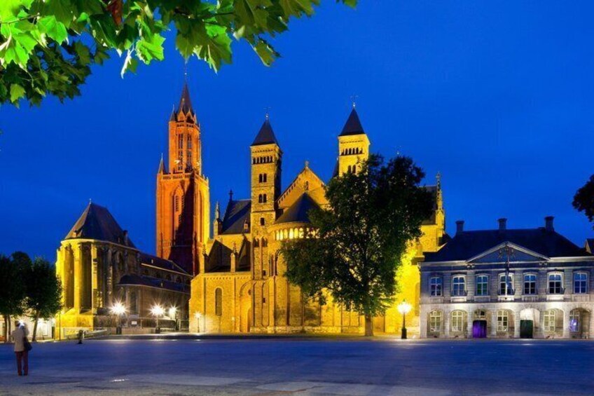 TOP Maastricht : Private Guided Tour with your mobile 3