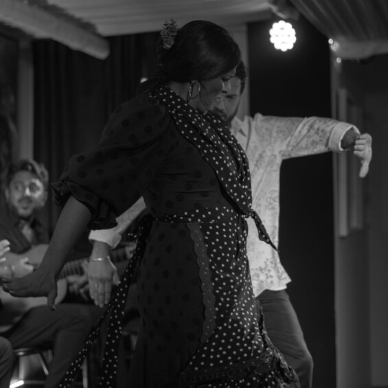 Picture 2 for Activity Sevilla: Flamenco Show at Tablao El Jardín de Murillo 5