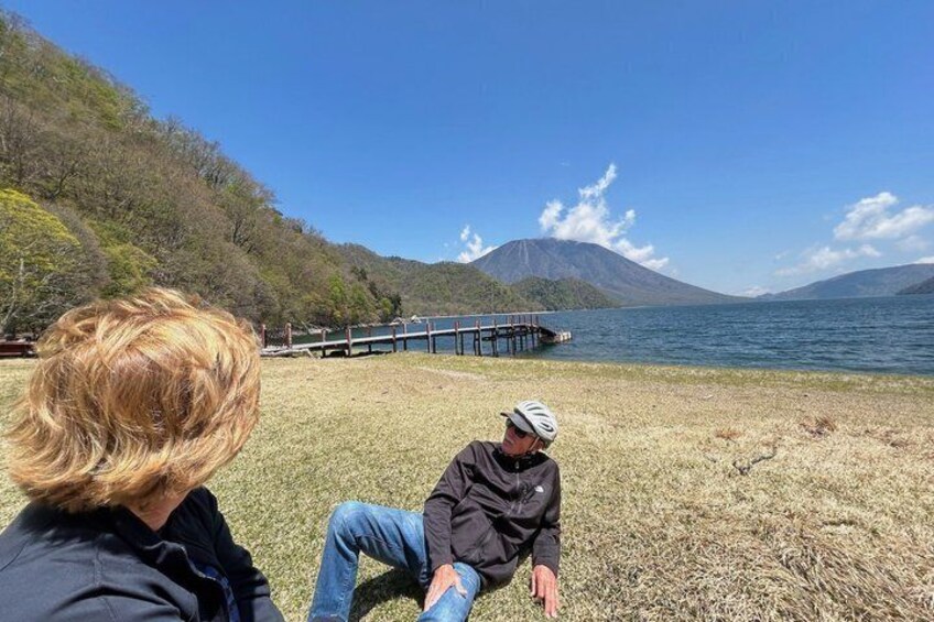 Nikko: Lake Chuzenji Hidden Beach E-Bike Tour with Lunch 2