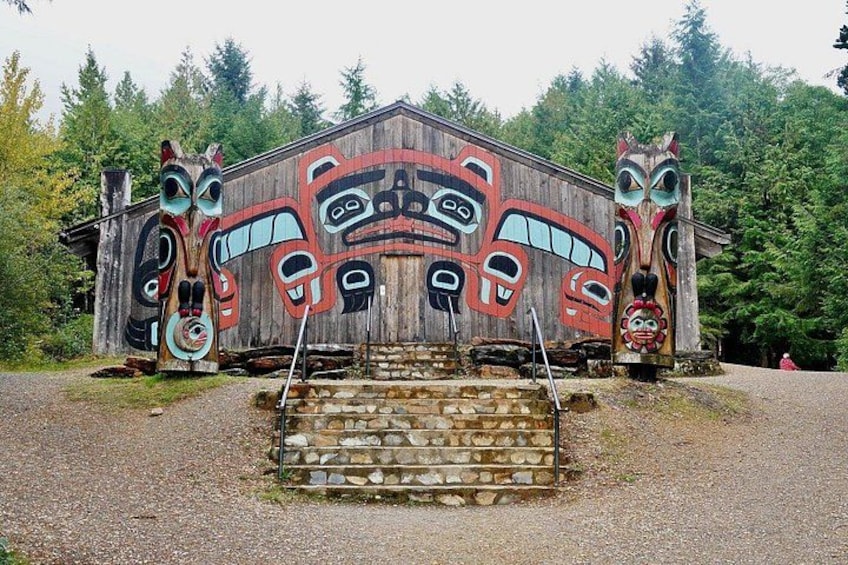 Saxman Native Village & Ketchikan City Tour 1