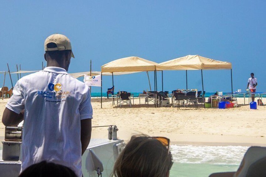 Arrival at the Sandbank 3