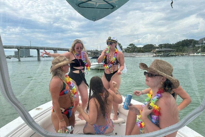 Daytime Family and Friends 1.5 Hour Private Sightseeing Cruise 5
