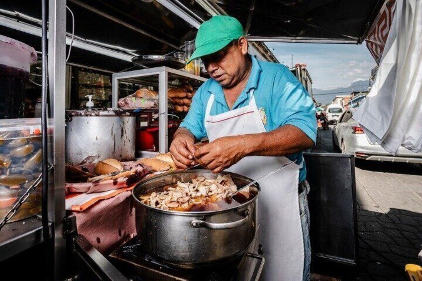 Oaxaca Streets Food Tour with 14+ Tastings 5