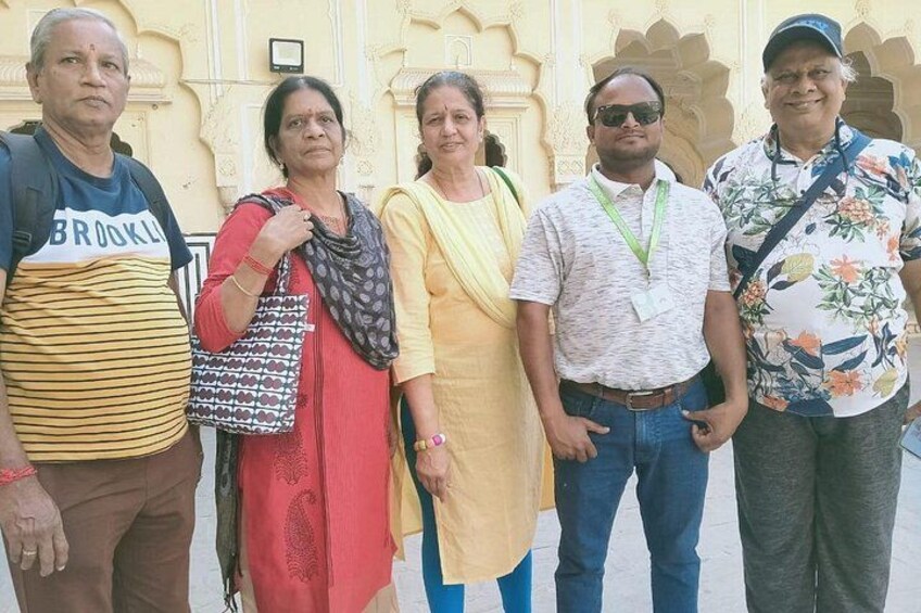 Private Jaipur Full Day Tour with Experienced Guide 5