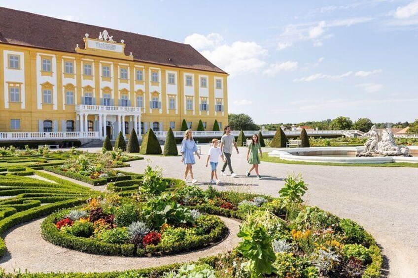 Vienna Half-Day Trip to Schloss Hof Palace & Gardens 4