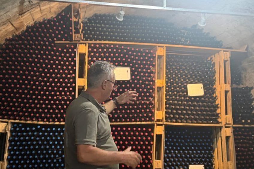 Përmet: Vreshti i Pashait Wine Tunnel Tour & Tasting 3