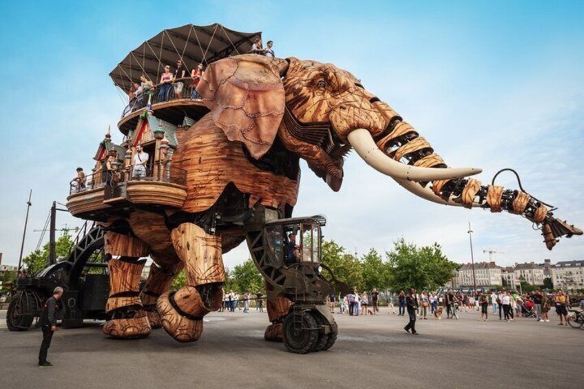 TOP Nantes : Private Guided Tour with your mobile 3
