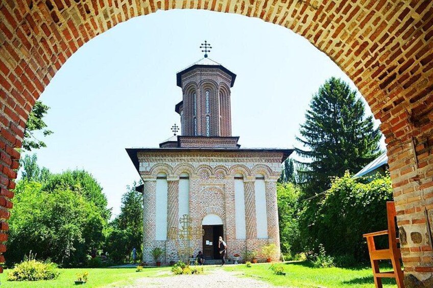 Day Trip to the Salt Mine & Dracula Tomb with Lunch at Winery 3