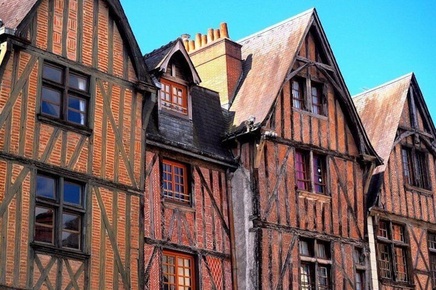 Wooden house: The typical charm of Place Gordaine and Bourbonnoux Street. 3
