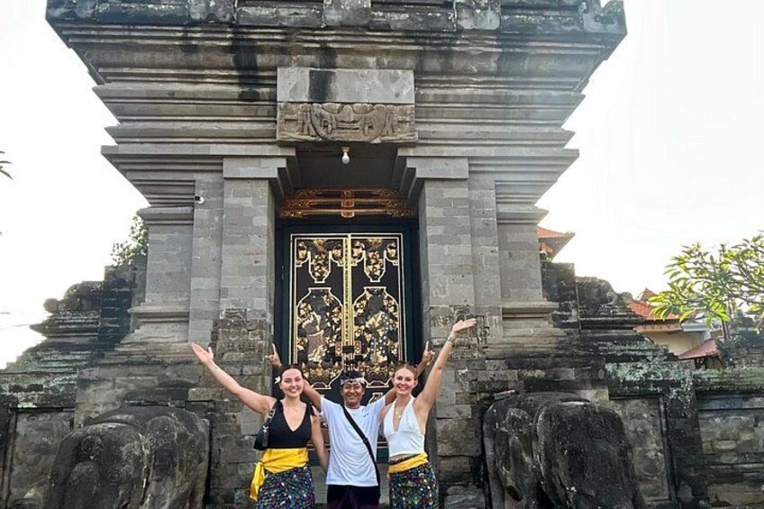 Bali Private Tour: Bali Swing, Rice Terrace, Temple and Waterfall 4