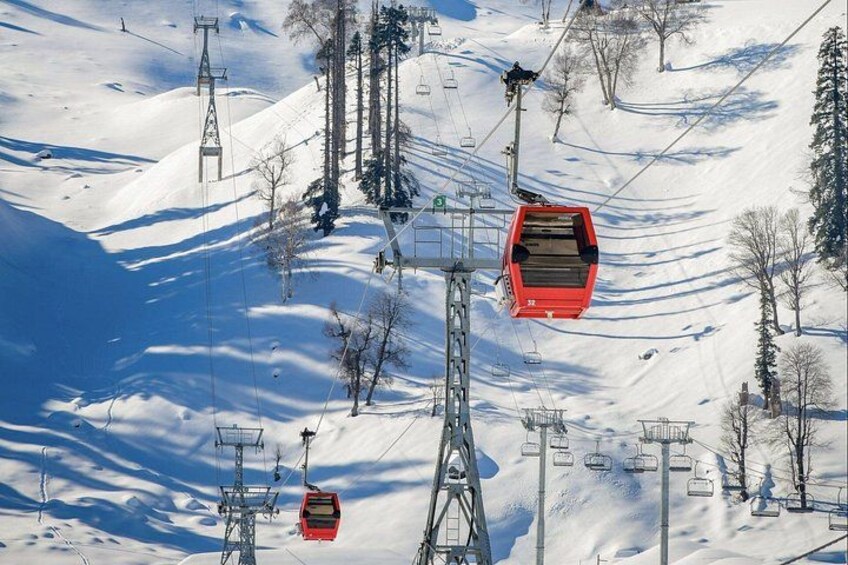 Gulmarg Day Trip in Kashmir from Srinagar with Pvt Car & Guide 1