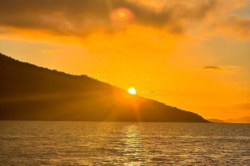 Sunset Sail Cruise Airlie Beach 2