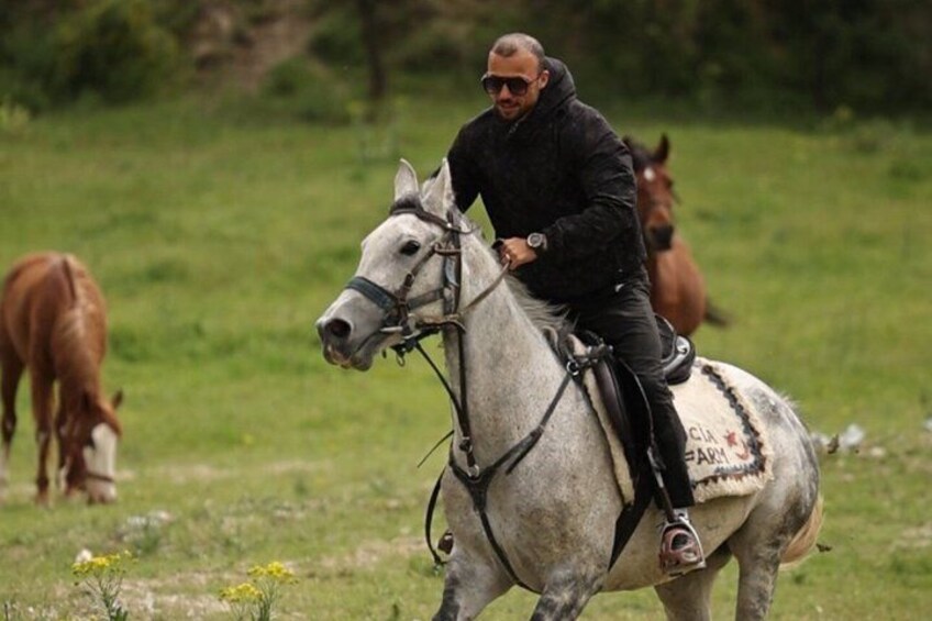 Cappadocia Luxury Horse Ride with 360° Photos & Hotel Pickup 3