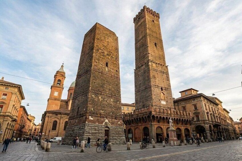 Bologna's Best Kept Secrets: Self-Guided Walking Tour 2