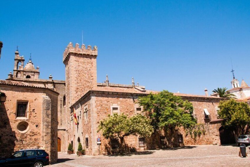 TOP Cáceres : Private Guided Tour with your mobile 2