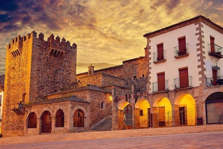 TOP Cáceres : Private Guided Tour with your mobile 3