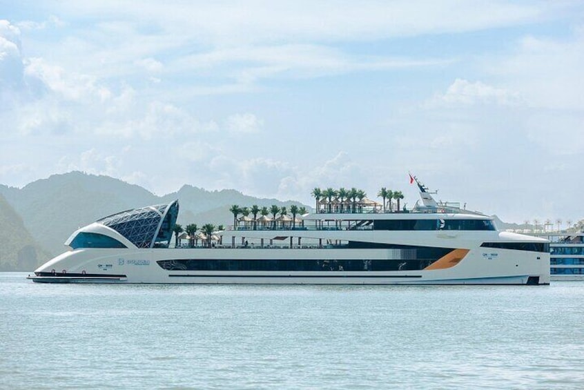 Modern Luxury Day Cruise Experience in Majestic Ha Long Bay 4
