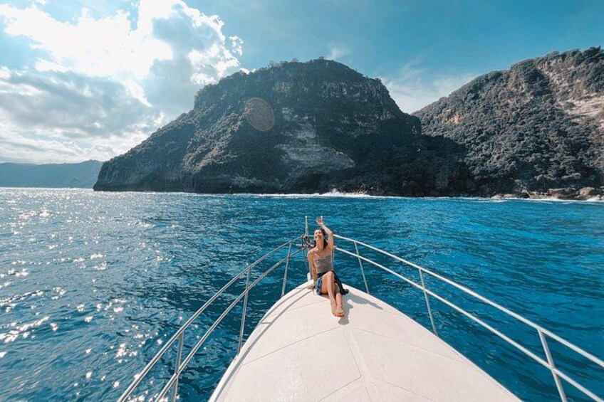 Private Boat to Nusa Penida with Snorkeling and Land Tour 4