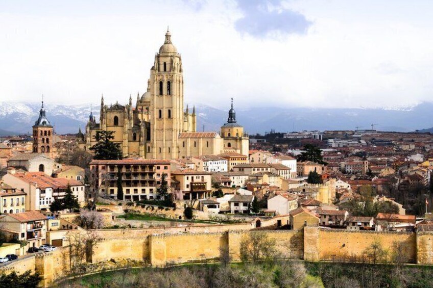 TOP Segovia : Private Guided Tour with your mobile 5