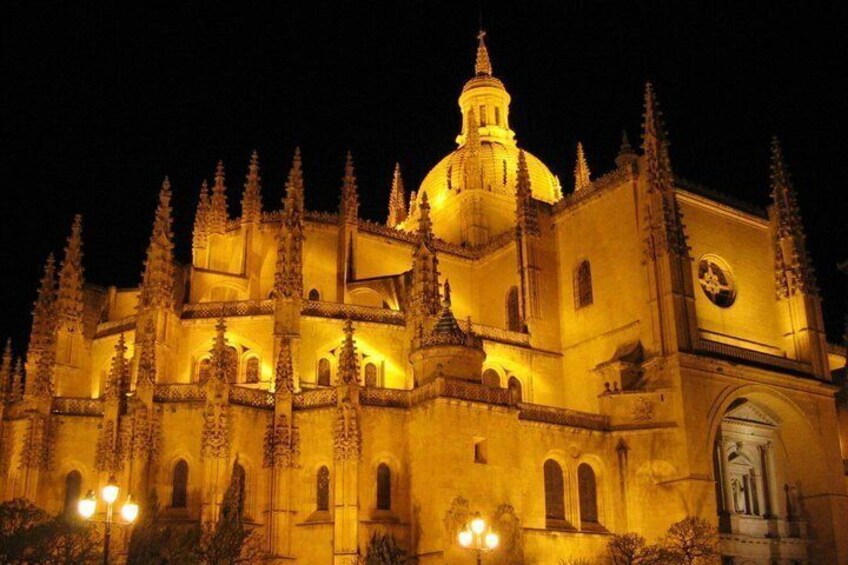 TOP Segovia : Private Guided Tour with your mobile 2