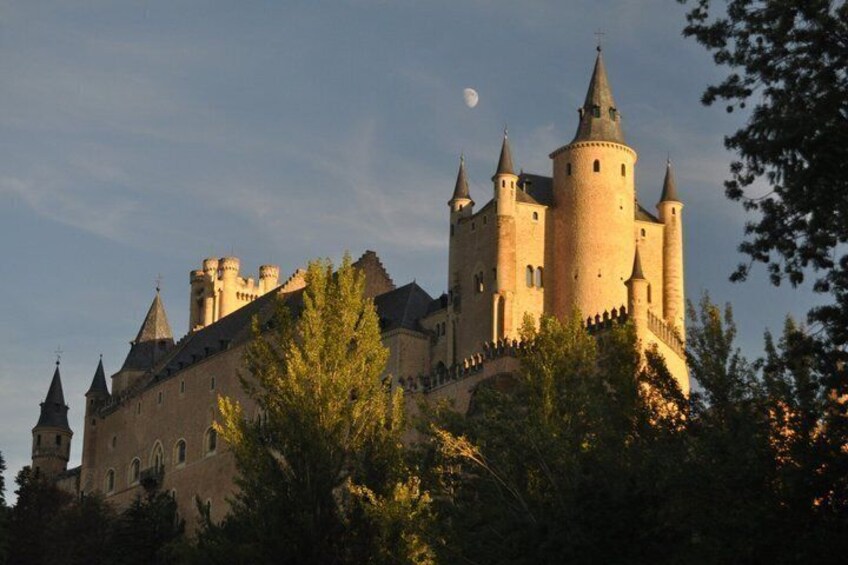 TOP Segovia : Private Guided Tour with your mobile 3