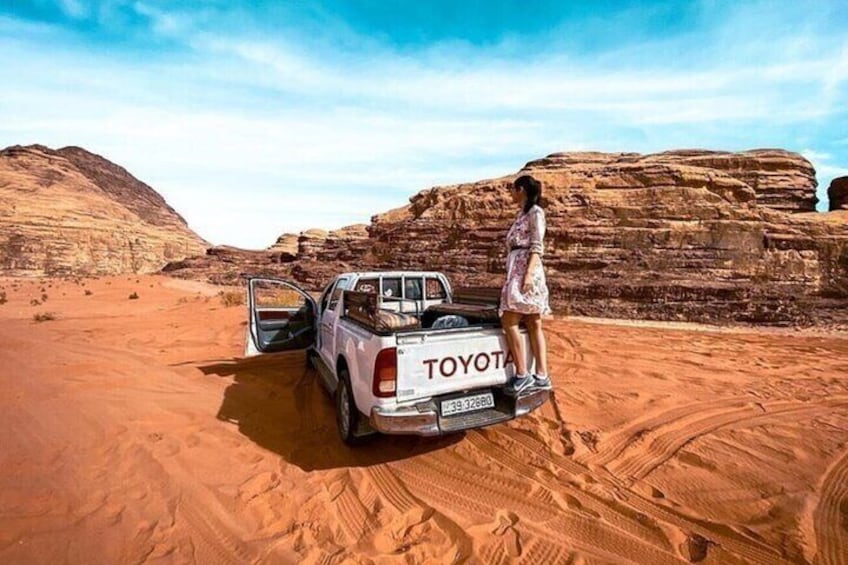 Wadi Rum Full Day Jeep Tour With Traditional Bedouin Lunch 2