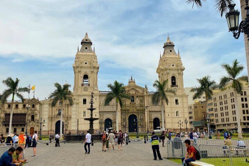 City Tour + Gastronomic Route in Lima Markets 2