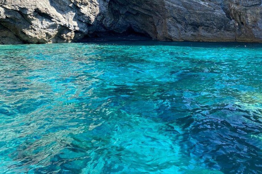 Private daily boat excursion of the Amalfi Coast 2