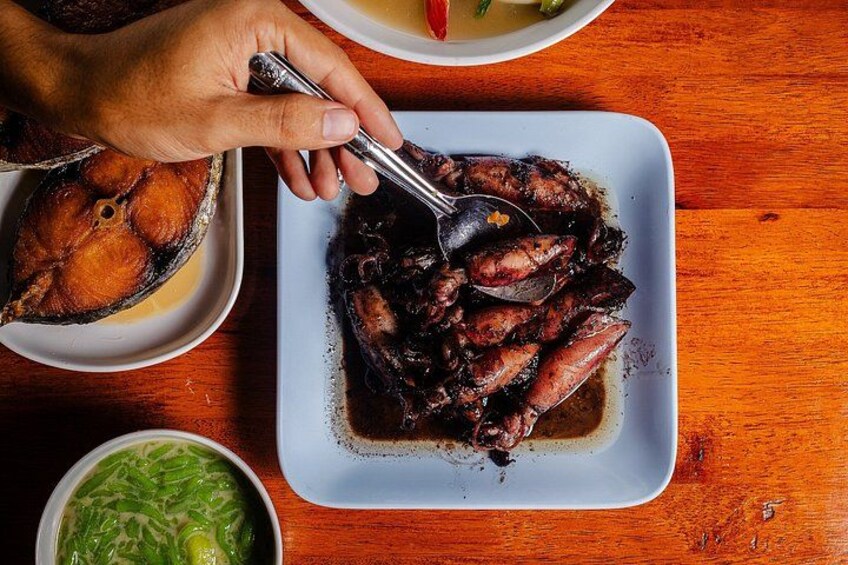 Pattaya Bites Food Tour with 14+ Tastings 5