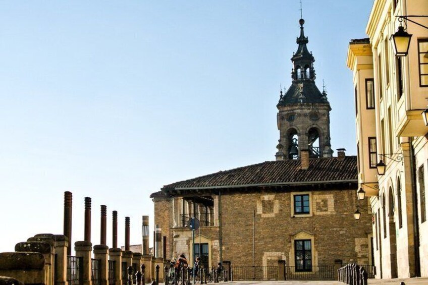 TOP Vitoria-Gasteiz : Private Guided Tour with your mobile 3