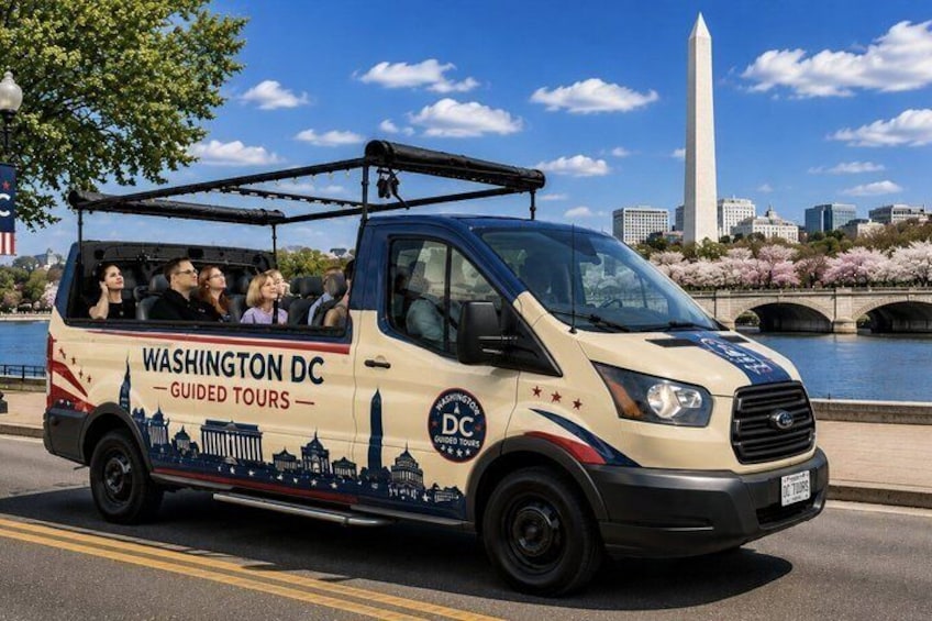 Washington DC Monuments & US History Guided Open-Air CruiserTour 1