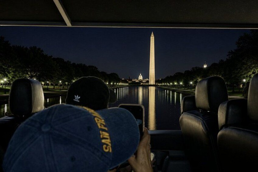 Washington DC Monuments & US History Moonlight Guided E-Cart Tour 1