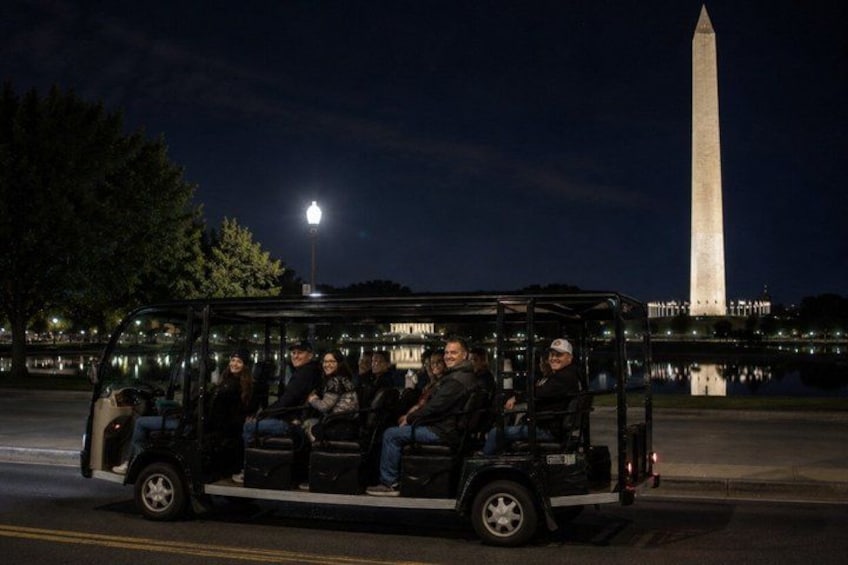 Washington DC Monuments & US History Moonlight Guided E-Cart Tour 5