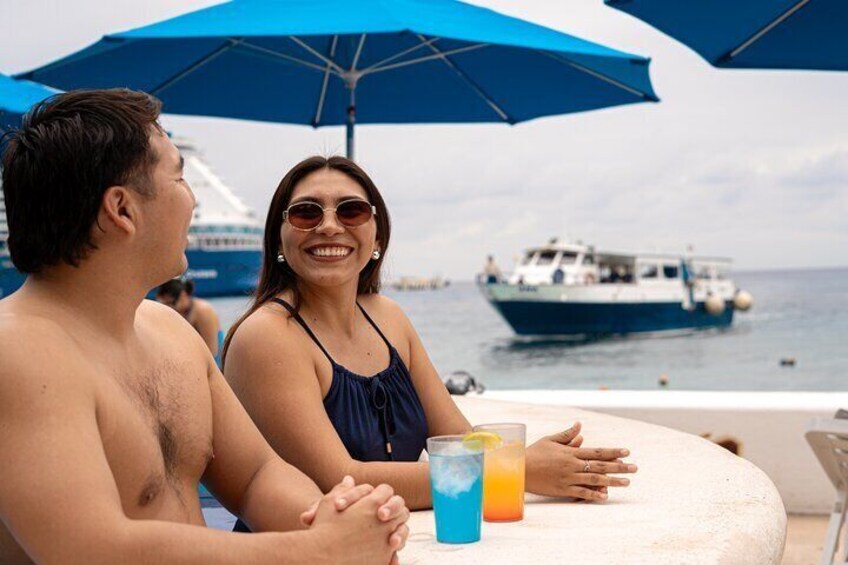 Combo Atlantis Submarine Adventure & Beach Club - only adults 2