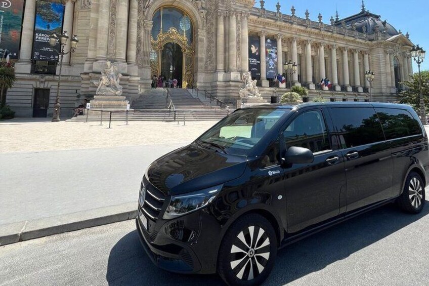 From Bayeux: Private D-Day Beaches Full-Day Tour 3