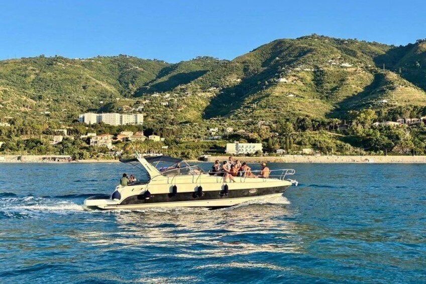 Half-Day Cruise in Cefalù with Aperitif, Drinks and Snorkeling 2