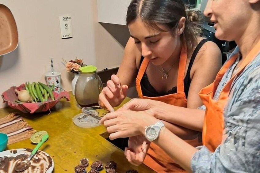 Eat and drink before you fly: Cooking class near Salvador airport 2