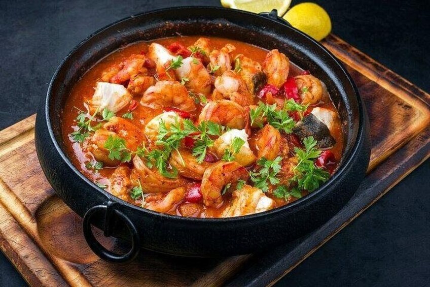 Eat and drink before you fly: Cooking class near Salvador airport 3