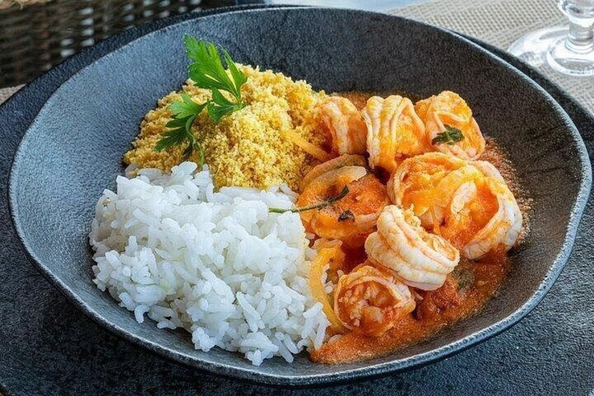 Eat and drink before you fly: Cooking class near Salvador airport 2