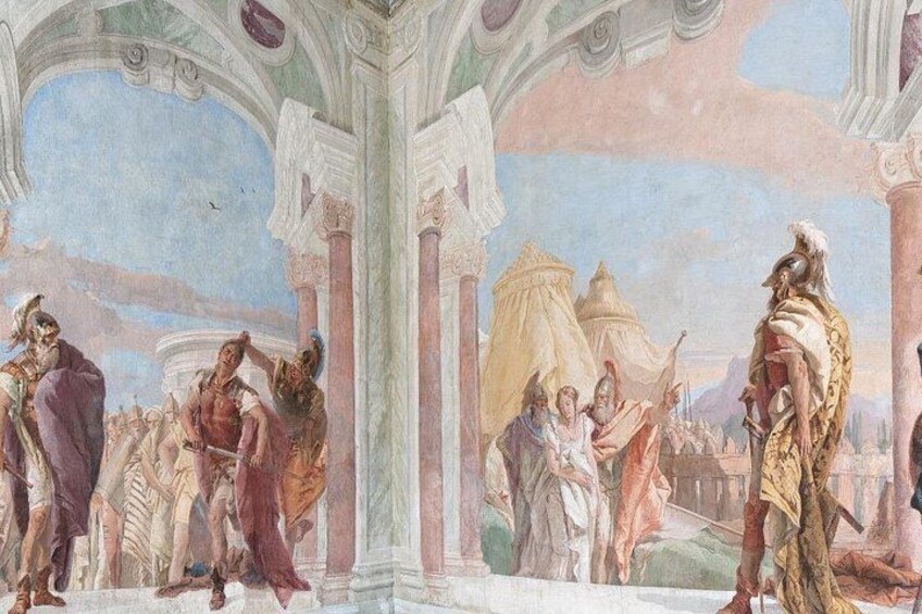 Guided tour among the Tiepolo frescoes at Villa Valmarana 3