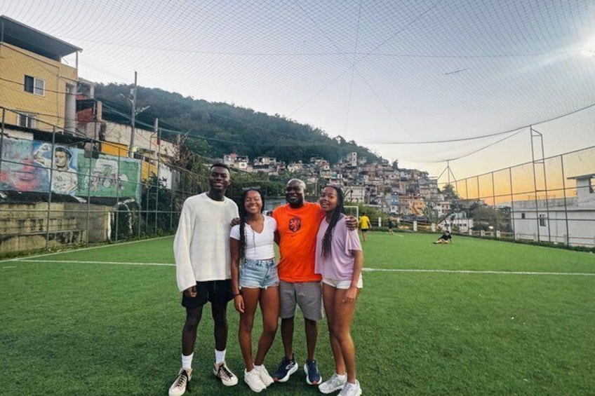 Rio : Visit to the football field FIFA STREET and Passeio Favela 4